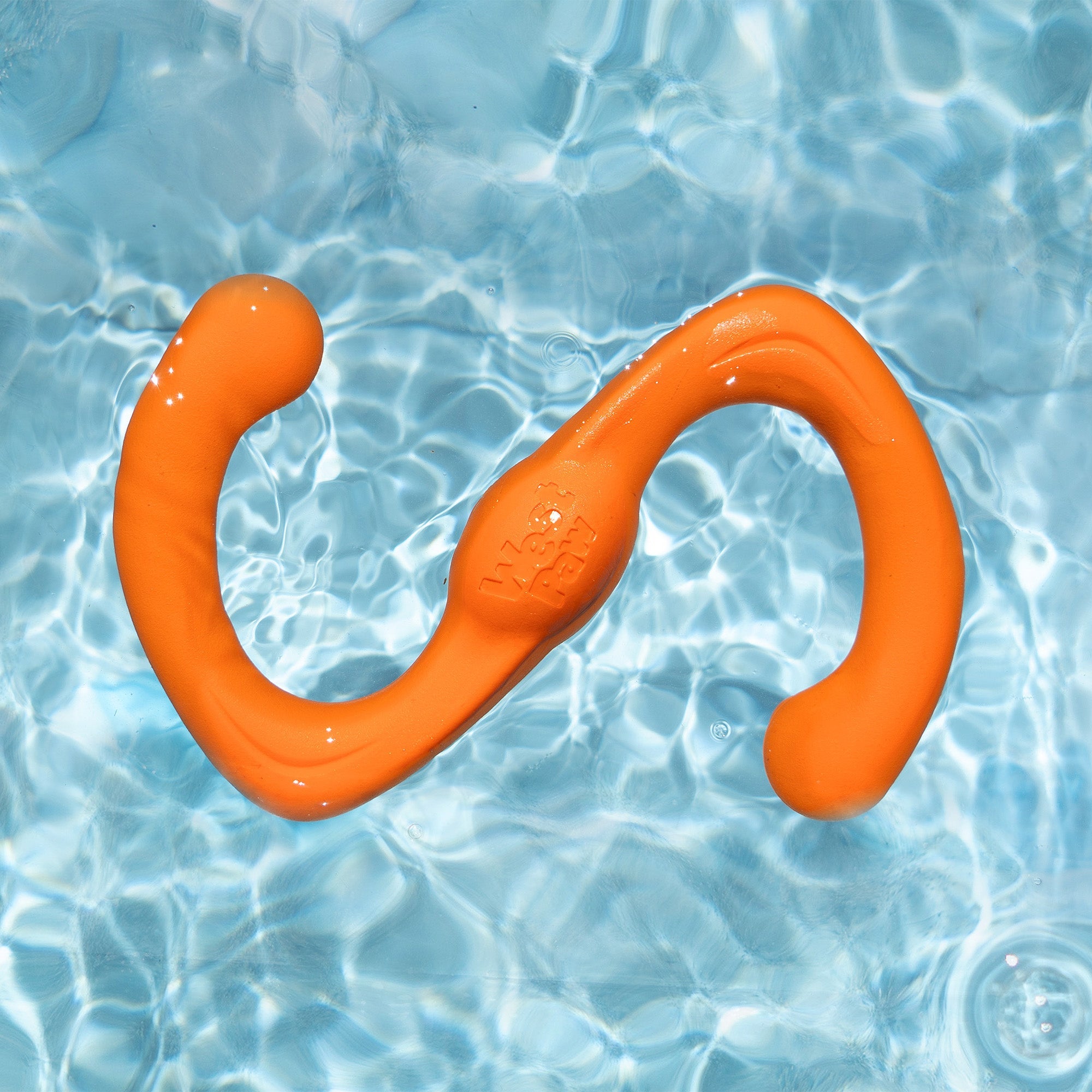 Bumi Stretchy Tug Toy for Dogs