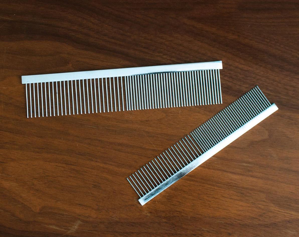 Flat Back Grooming Comb for Dogs & Cats