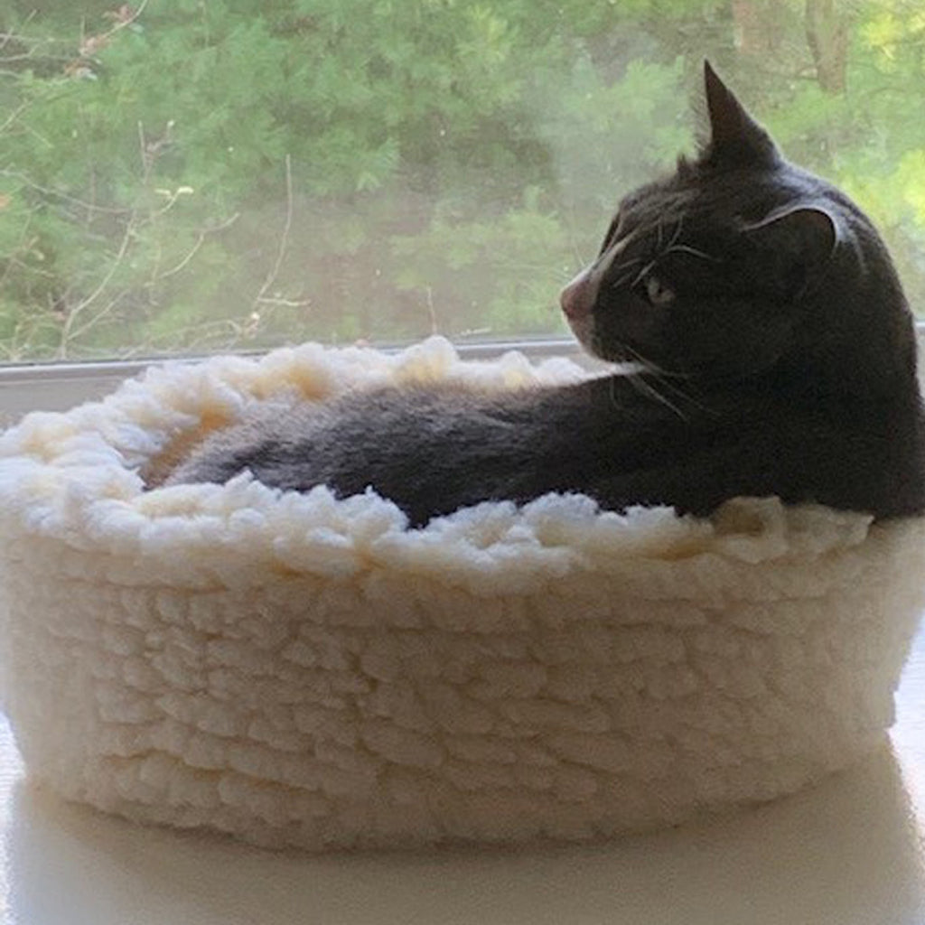 Snuggler Fleece Pet Bed for Dogs & Cats